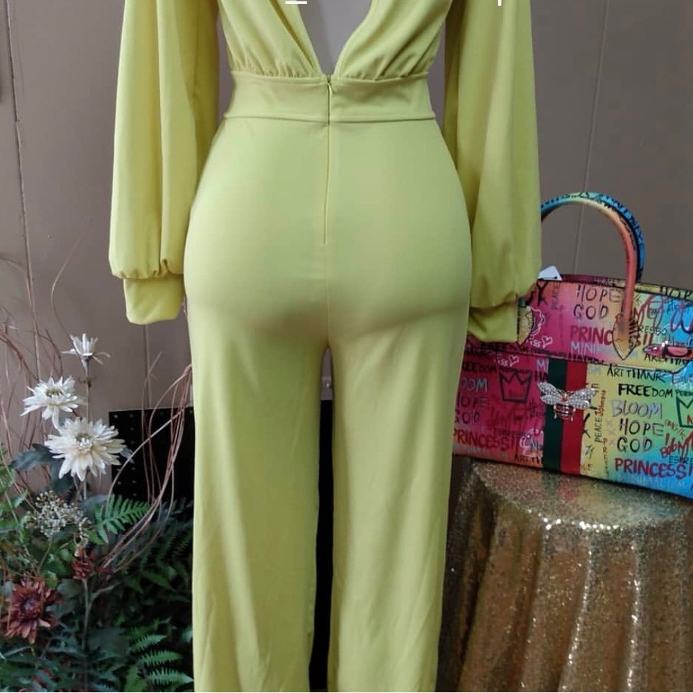 Chic Yellow Jumpsuit with Long Sleeves